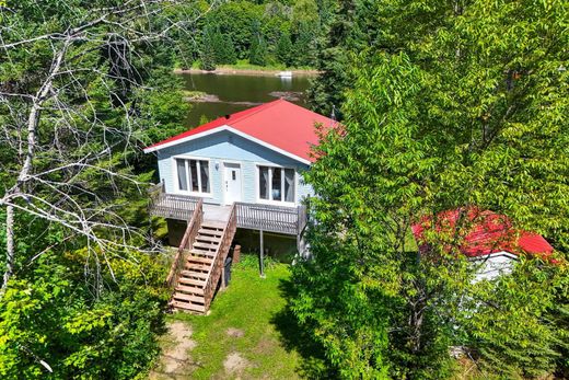 Casa Unifamiliare a Saint-Adolphe-d'Howard, Laurentides