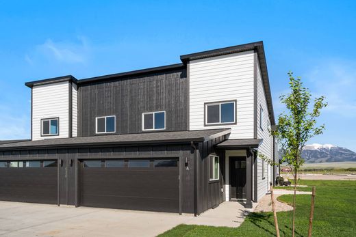 Duplex appartement in Ennis, Madison County