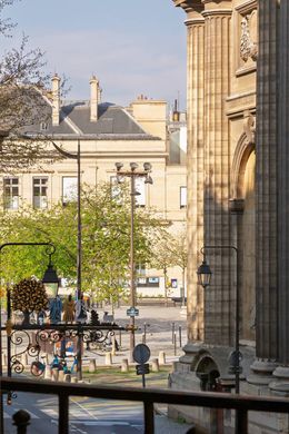 Apartment in Saint-Germain, Odéon, Monnaie, Paris
