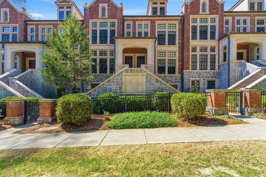 Townhouse in Brookhaven, DeKalb County