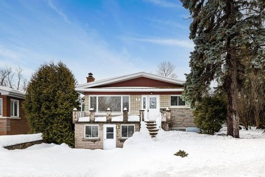 Dom jednorodzinny w Châteauguay, Montérégie