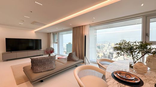 Appartamento a Seoul