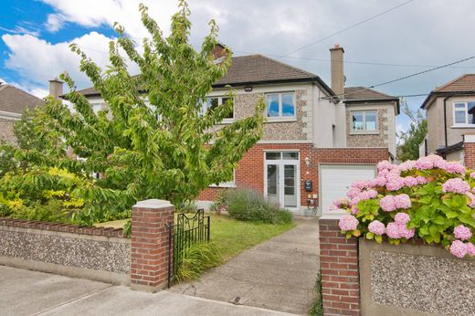 Yarɪ müstakil ev Dublin, Dublin City