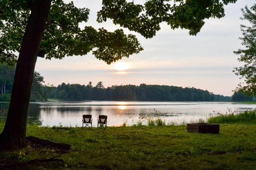 Участок, Gardiner, Kennebec County