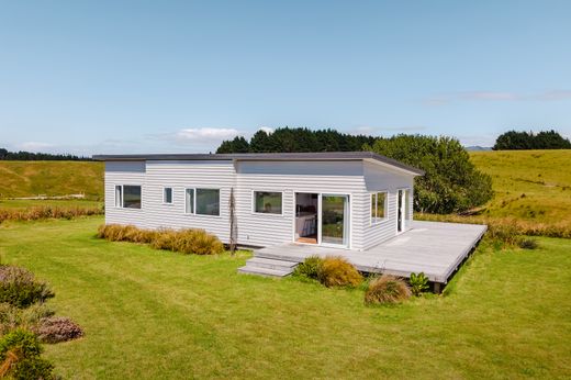 Detached House in Riversdale Beach, Masterton