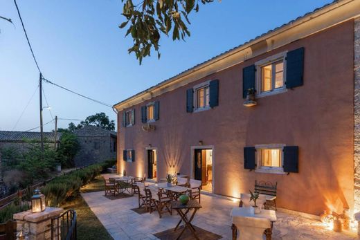 Villa a Corfù, Nomós Kerkýras