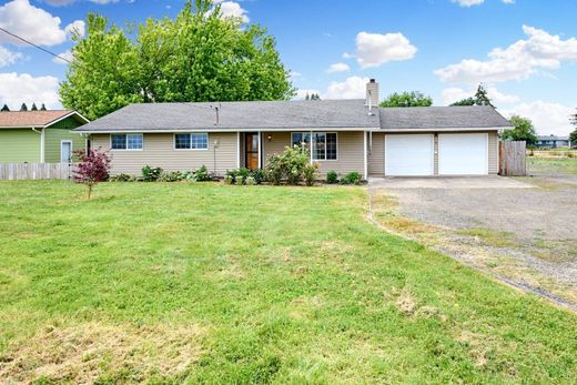 Luxury home in Albany, Linn County