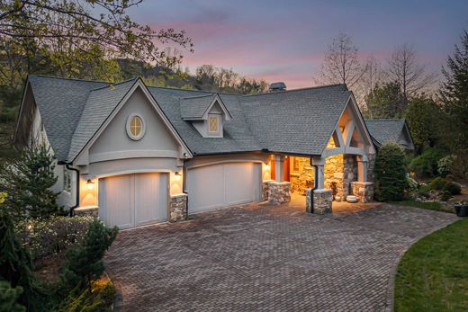 Einfamilienhaus in Asheville, Buncombe County