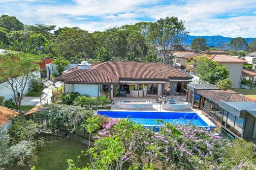 Vrijstaand huis in Barva, Provincia de Heredia