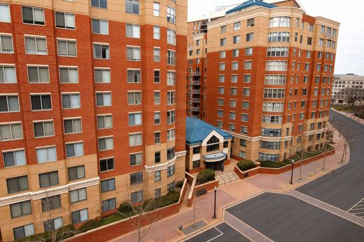 Apartment in Arlington, Arlington County