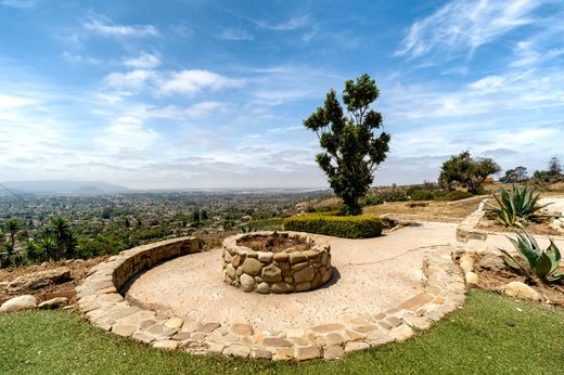 Terreno - Camarillo, Ventura County
