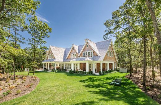 Detached House in Southampton, Suffolk County