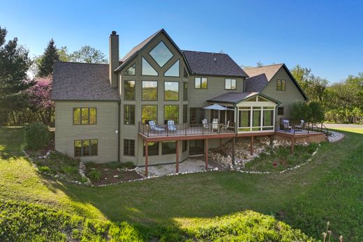 Detached House in Burlington, Racine County