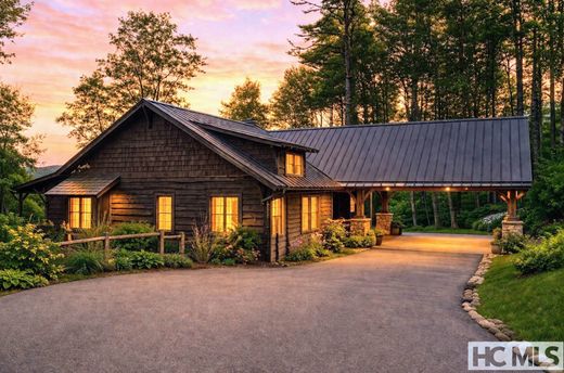 Detached House in Highlands, Macon County