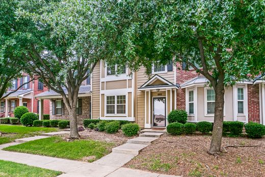 Luxus-Haus in Bedford, Tarrant County