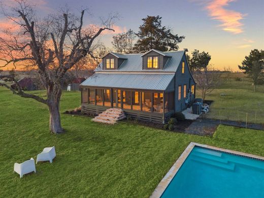 Country House in New Ulm, Austin County