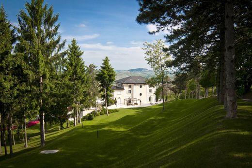 Villa a Fortunago, Pavia