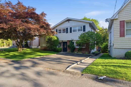 Detached House in Harrison, Westchester County