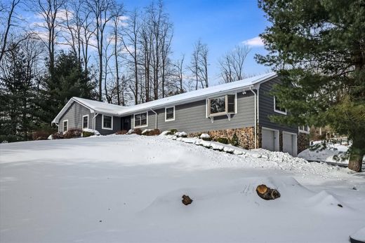 Detached House in Mendham, Morris County