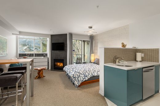 Apartment / Etagenwohnung in Whistler, Squamish-Lillooet Regional District