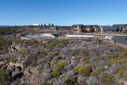 地皮  Bend, Deschutes County