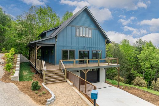 Detached House in Weaverville, Buncombe County