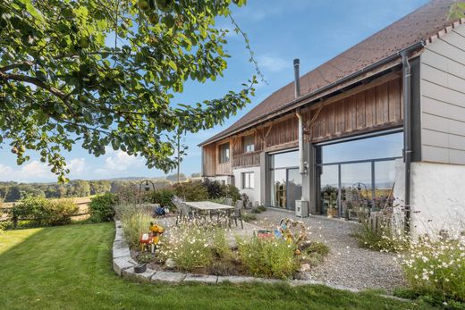 Country House in Dompierre, Broye-Vully District