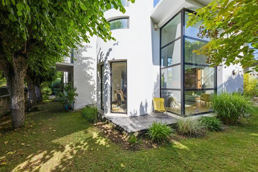 Casa Unifamiliare a Saint-Cloud, Hauts-de-Seine