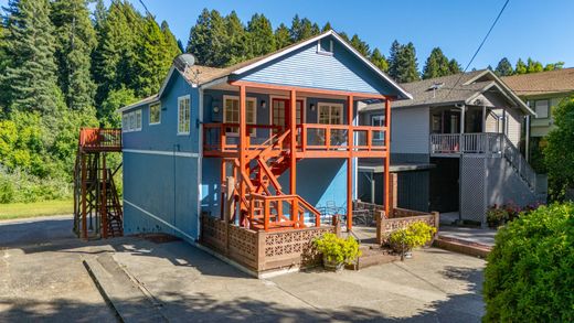 Detached House in Guerneville, Sonoma County