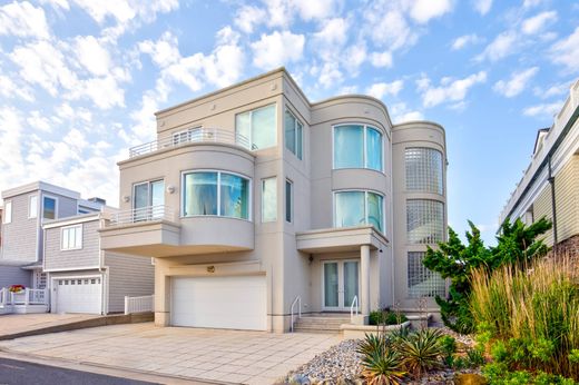 Detached House in Longport, Atlantic County