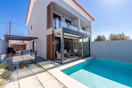 Semidetached House in Cascais, Lisbon