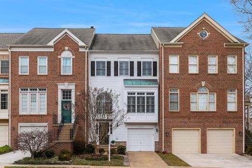 Luxury home in Alexandria, City of Alexandria