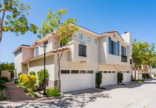 Townhouse in Moorpark, Ventura County