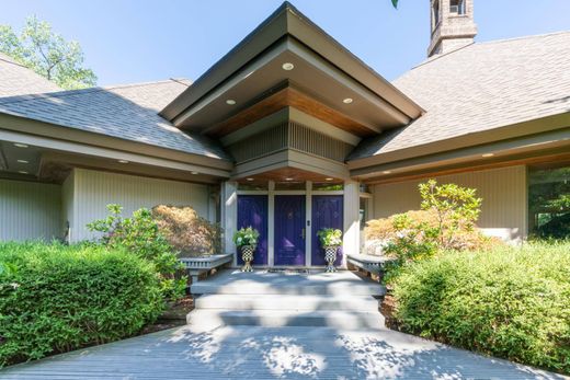 Detached House in Chelsea, Washtenaw County