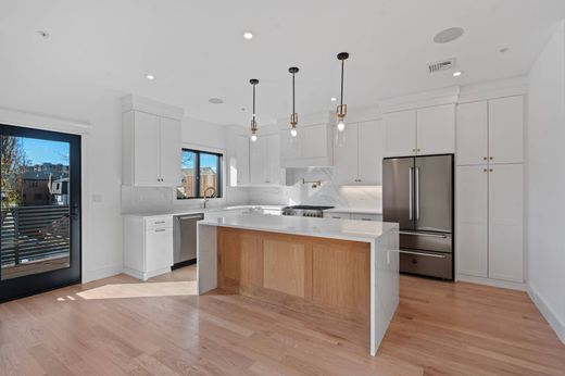 تاون هاوس ﻓﻲ Cliffside Park, Bergen County