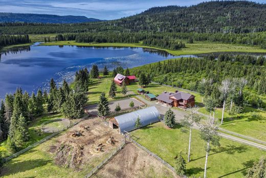 Country House in Bridge Lake, British Columbia
