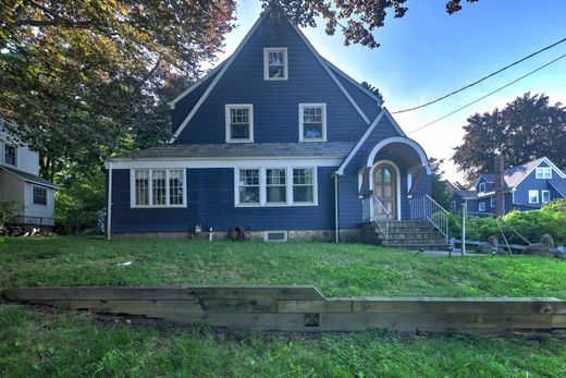 Detached House in Stamford, Fairfield County