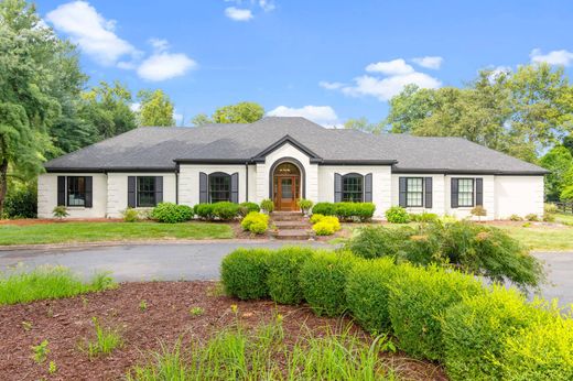 Detached House in Louisville, Jefferson County