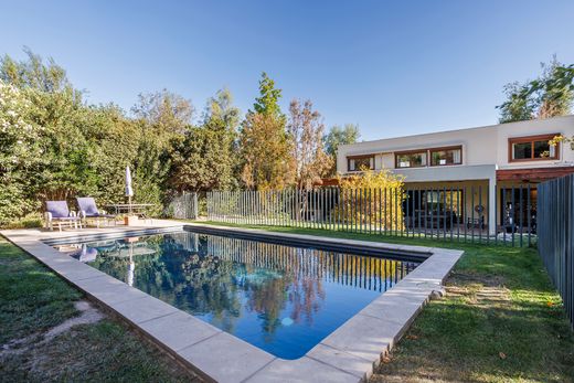 Einfamilienhaus in Colina, Provincia de Chacabuco