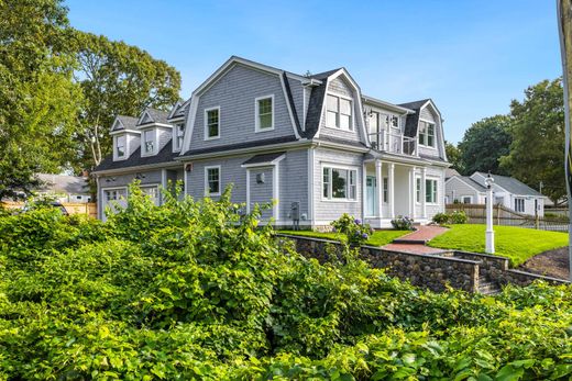 Detached House in West Yarmouth, Barnstable County