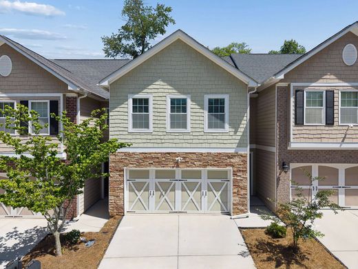Townhouse in Decatur, DeKalb County