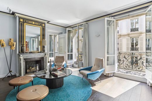 Apartment in Saint-Germain, Odéon, Monnaie, Paris