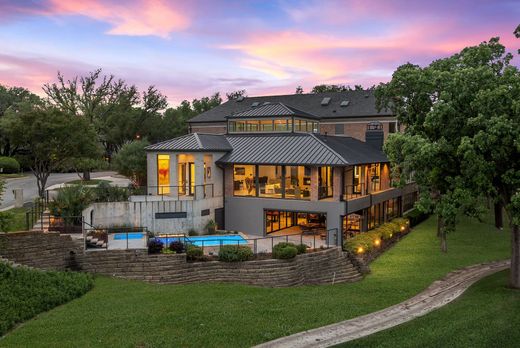 Detached House in Dallas, Dallas County