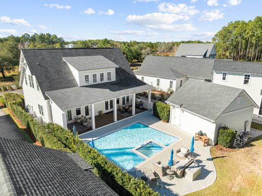 Detached House in WaterSound, Walton County