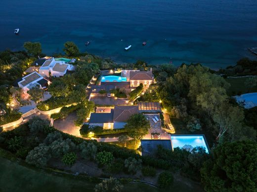 Villa a Skiáthos, Nomós Magnisías