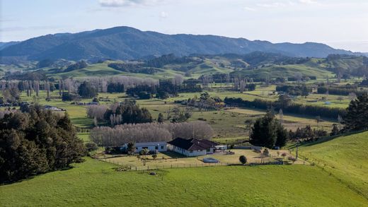 Country House in Kaitaia, Far North District