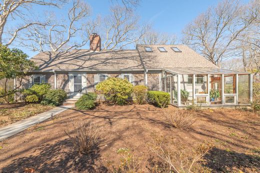 Detached House in Falmouth, Barnstable County