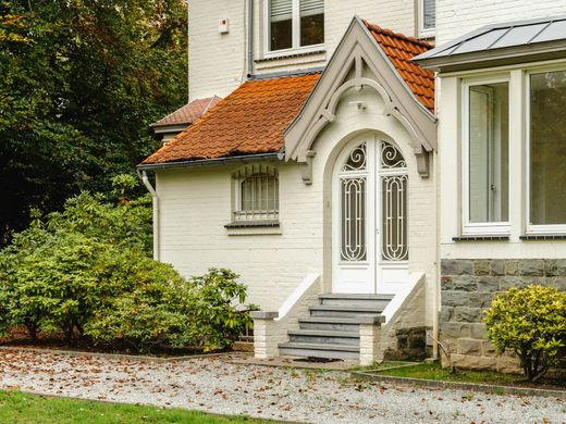 Vrijstaand huis in Waterloo, Province du Brabant Wallon