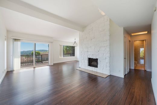 Townhouse in Rolling Hills Estates, Los Angeles County