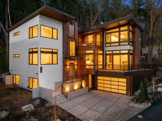 Detached House in Kirkland, King County